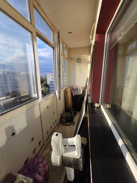 Piata Muncii, 10 minute metrou, pe Campia Libertatii intersectie Petrascu,